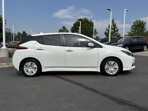 2025 Nissan Leaf S