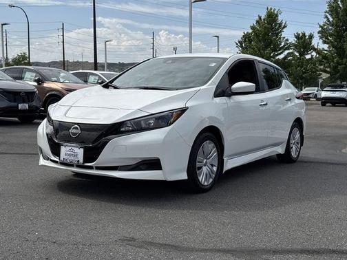 2025 Nissan Leaf S