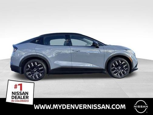 Boulder Gray Metallic 2026 Nissan Leaf PLATINUM+