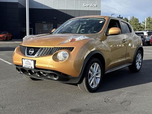 Atomic Gold 2014 Nissan Juke SV