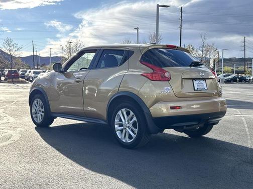 Atomic Gold 2014 Nissan Juke SV