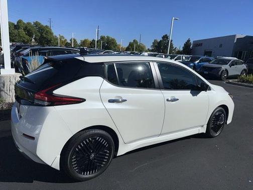 2025 Nissan Leaf SV PLUS