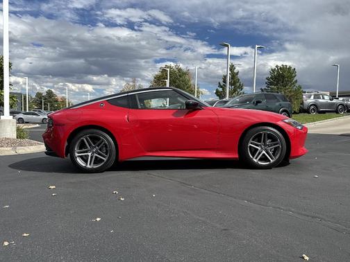 2025 Nissan Z Sport