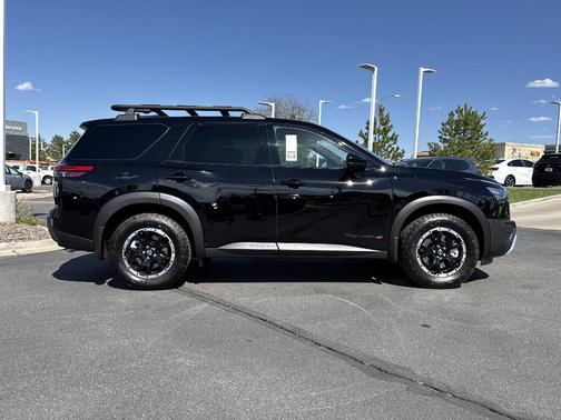 2025 Nissan Pathfinder Rock Creek