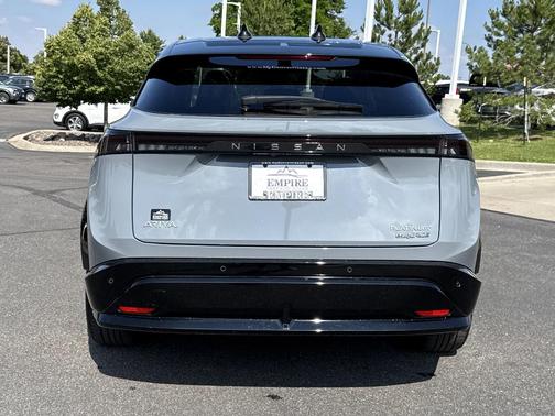2025 Nissan ARIYA PLATINUM+