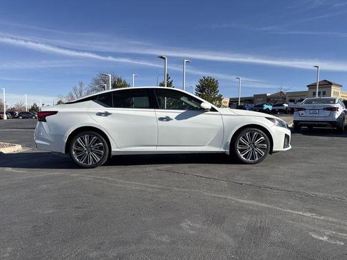 2023 Nissan Altima 2.5 SL