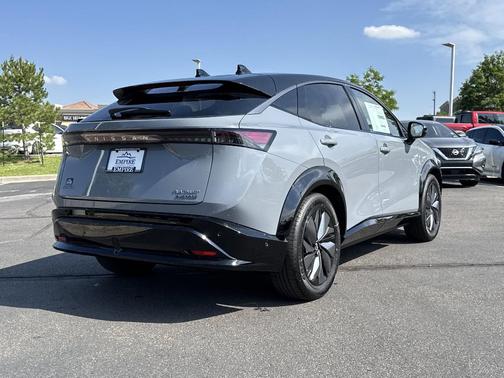 2025 Nissan ARIYA PLATINUM+