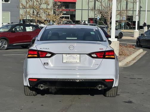 2025 Nissan Altima SR