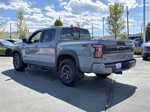 2025 Nissan Frontier PRO-4X