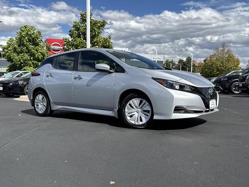 2025 Nissan Leaf S