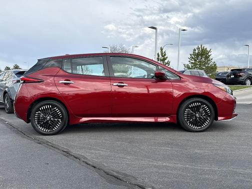 2024 Nissan Leaf SV PLUS