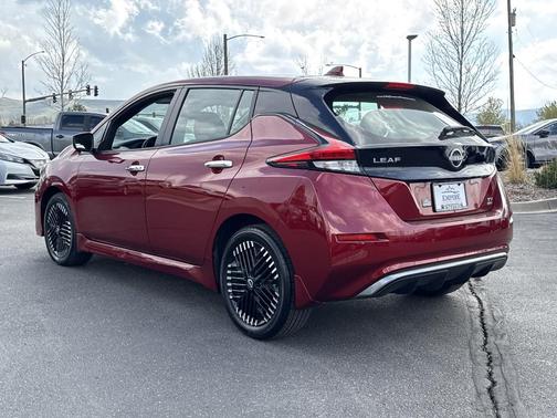 2024 Nissan Leaf SV PLUS