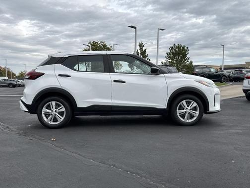 2023 Nissan Kicks S