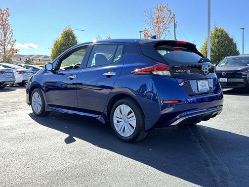 2025 Nissan Leaf S
