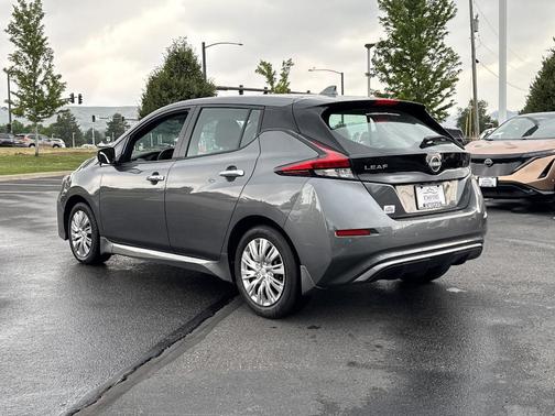 2025 Nissan Leaf S