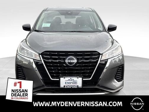 Gun Metallic 2025 Nissan Kicks Play S