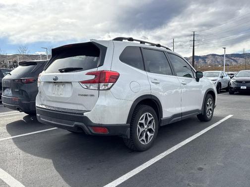 2020 Subaru Forester Premium