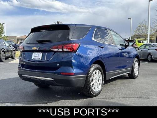 Blue Glow Metallic 2022 Chevrolet Equinox 1LT