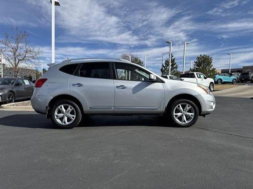 2011 Nissan Rogue SV