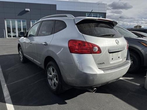 2011 Nissan Rogue SV