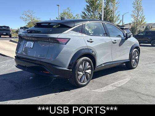2t Gry Blk Roof 2024 Nissan ARIYA ENGAGE