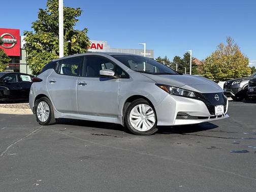 2025 Nissan Leaf S