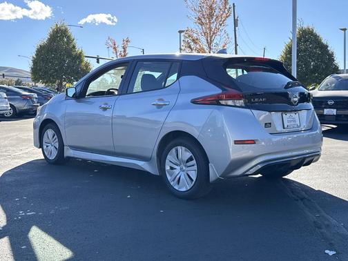 2025 Nissan Leaf S