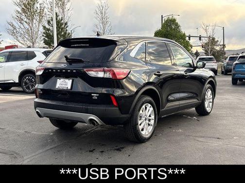 Black Metallic 2020 Ford Escape SE