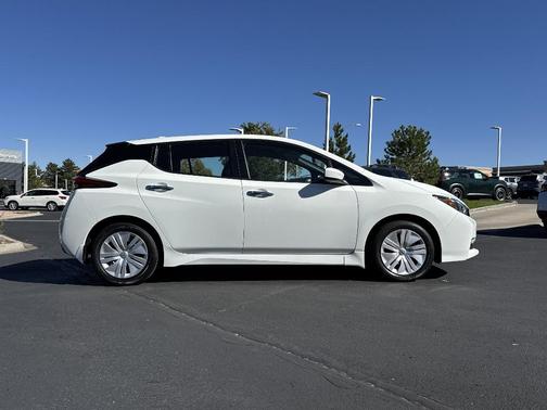 2024 Nissan Leaf S