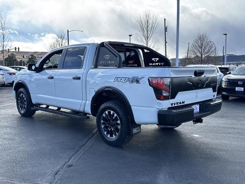 2023 Nissan Titan PRO-4X