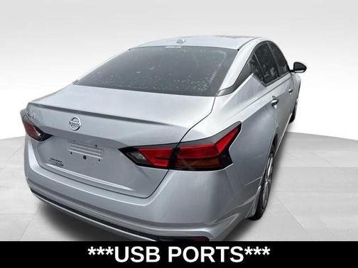 Brilliant Silver Metallic 2019 Nissan Altima 2.5 S