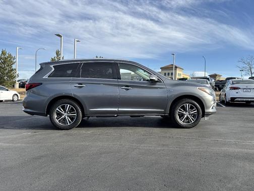 2016 INFINITI QX60 Base