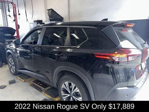 2022 Nissan Rogue SV