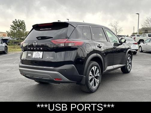 Super Black 2022 Nissan Rogue SV