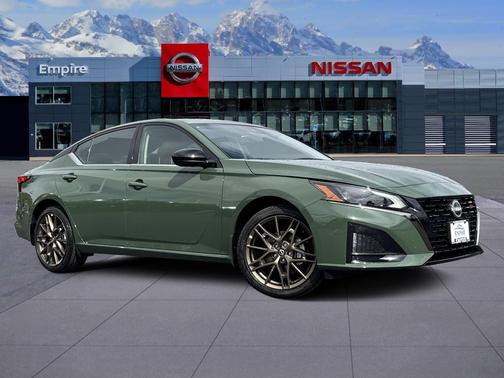 2025 Nissan Altima SR