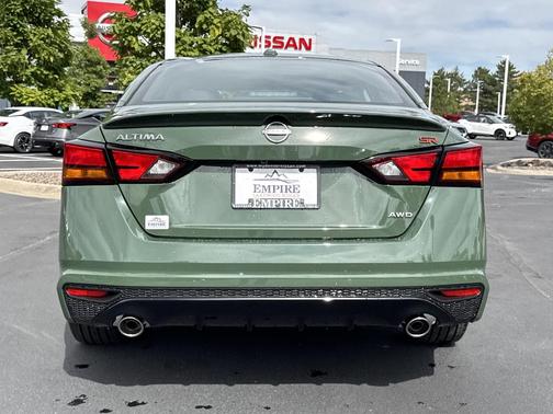 2025 Nissan Altima SR