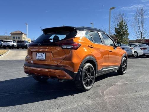 2022 Nissan Kicks SR
