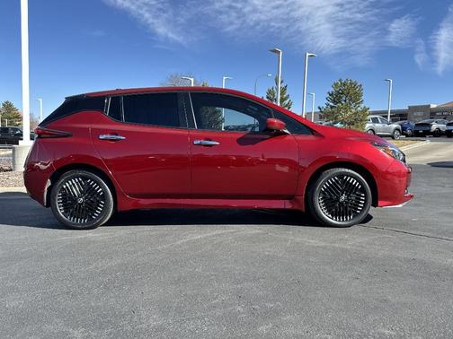2024 Nissan Leaf SV PLUS