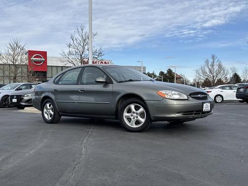 2001 Ford Taurus SES
