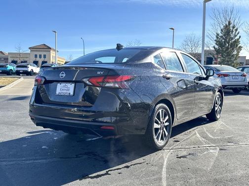 2021 Nissan Versa 1.6 SV