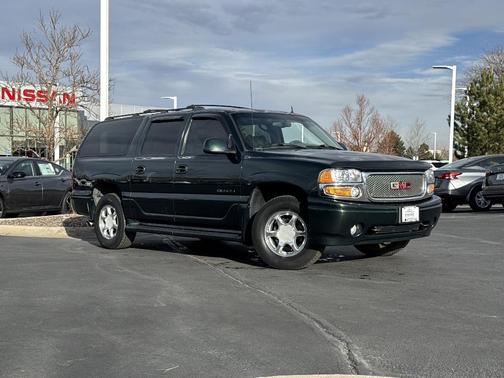 2002 GMC Yukon XL Denali