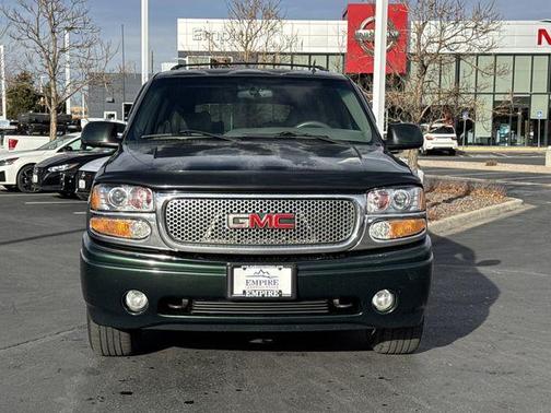 2002 GMC Yukon XL Denali