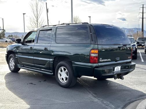 2002 GMC Yukon XL Denali