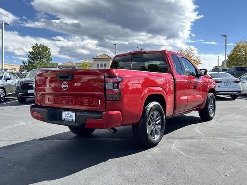 2025 Nissan Frontier SV