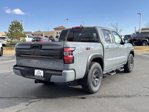 2025 Nissan Frontier PRO-4X