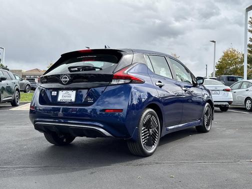 2024 Nissan Leaf SV PLUS