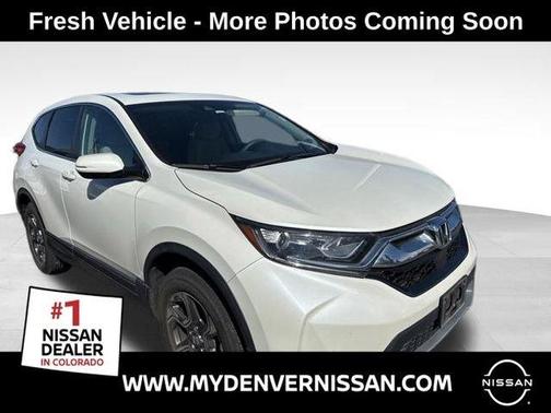 White 2018 Honda CR-V EX
