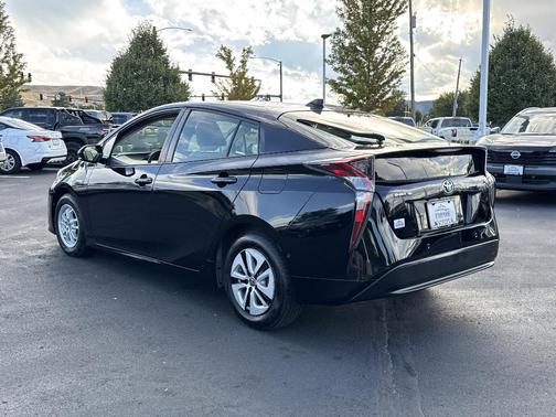 2017 Toyota Prius Four