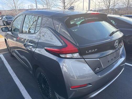 2024 Nissan Leaf SV PLUS