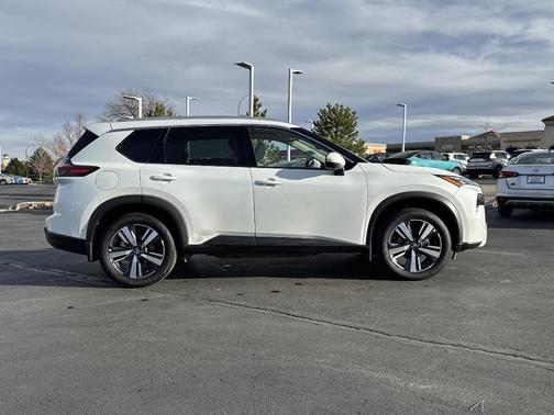 2024 Nissan Rogue SL